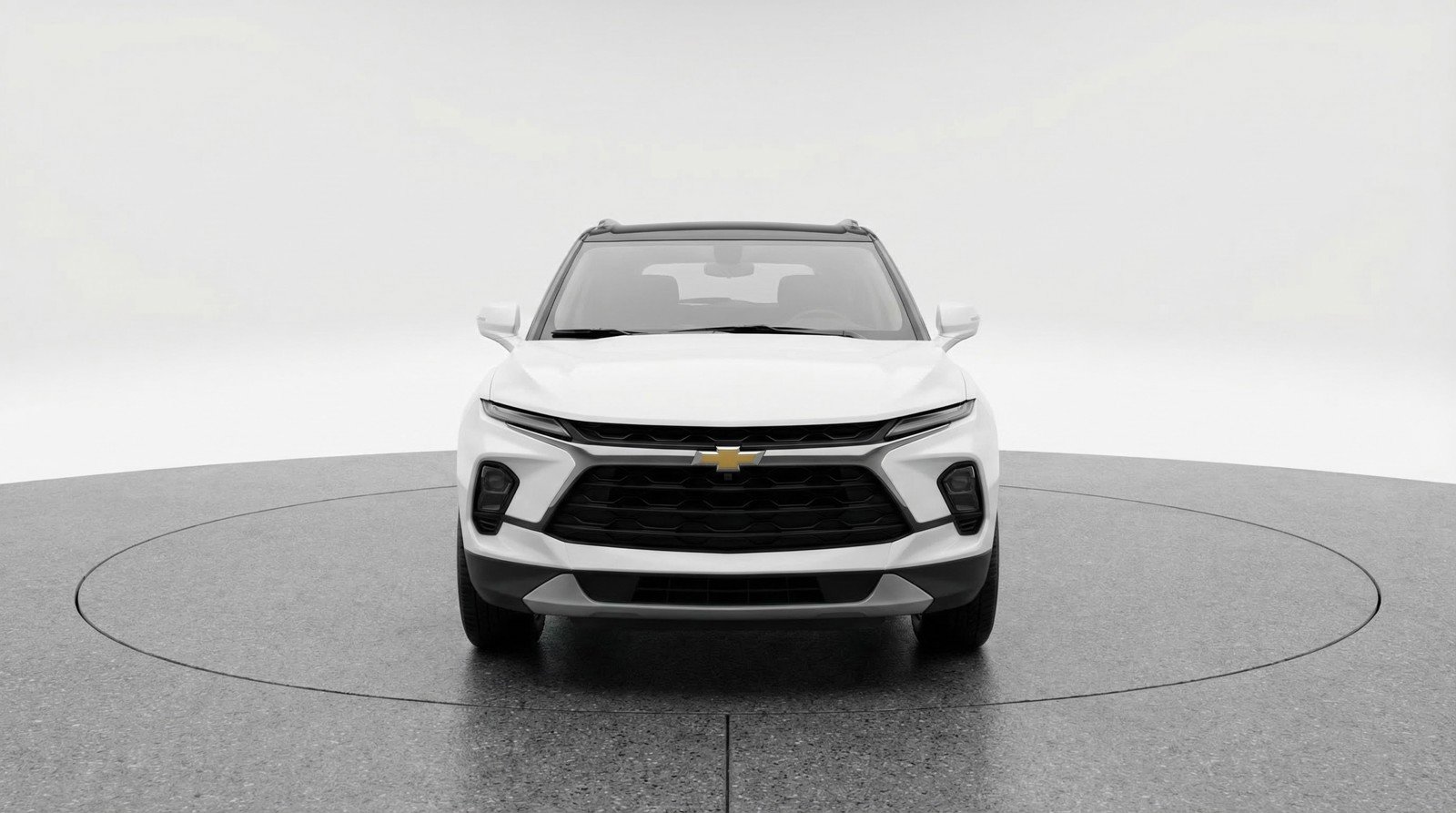 Used 2025 Chevrolet Blazer LT FWD image 2