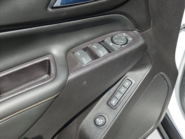 Used 2018 Chevrolet Equinox Premier image 11