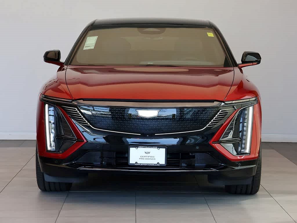 Used 2025 Cadillac Lyriq Sport AWD/4WD image 7