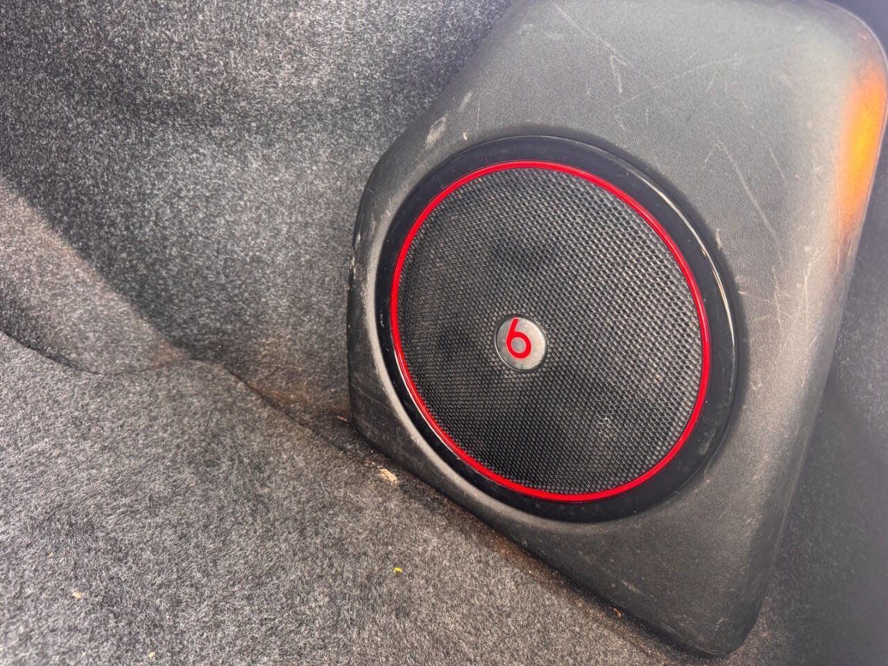 Used 2015 Dodge Charger SXT image 10