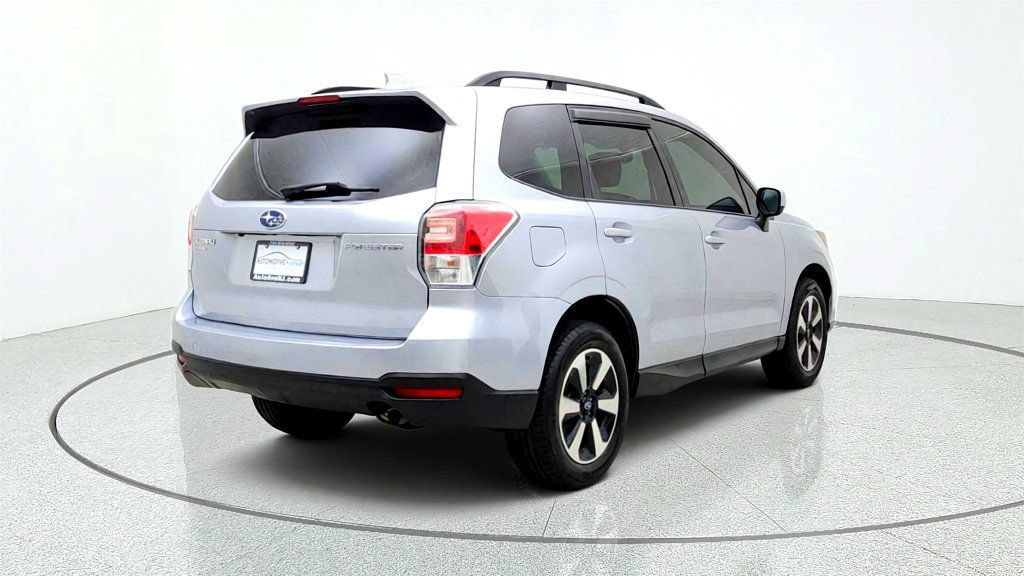 Used 2018 Subaru Forester 2.5i Premium w/ All-Weather Package AWD/4WD image 5