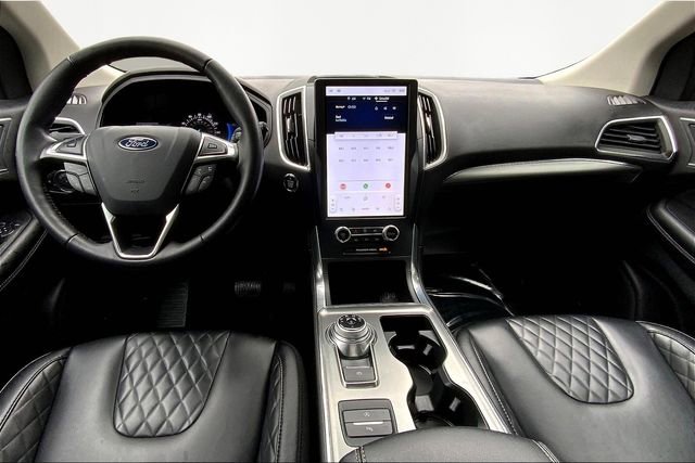 Used 2024 Ford Edge Titanium image 7
