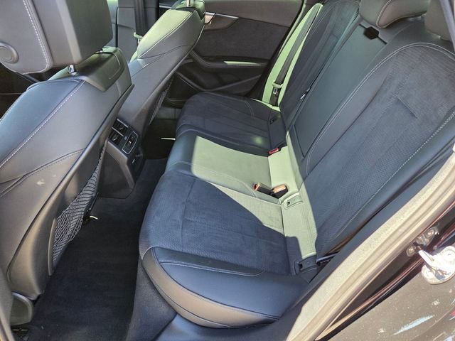 Used 2025 Audi A4 2.0T Premium Plus image 11