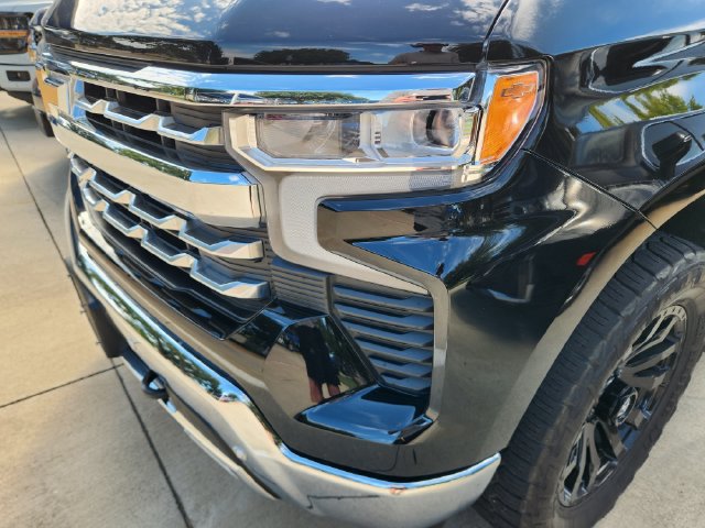 Used 2025 Chevrolet Silverado 1500 LTZ w/ LTZ Premium Texas Edition AWD/4WD image 8