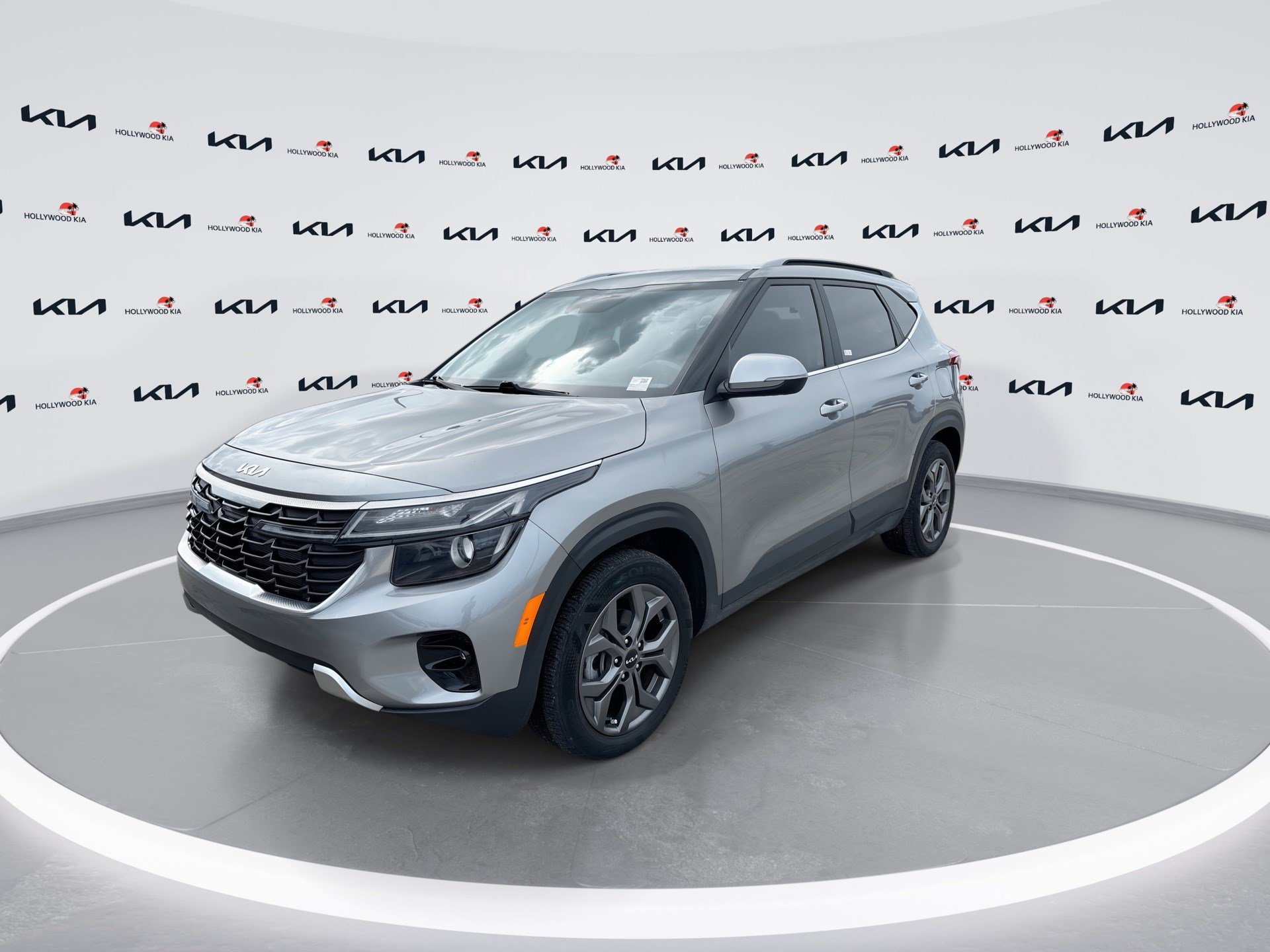 Used 2024 Kia Seltos S FWD image 4