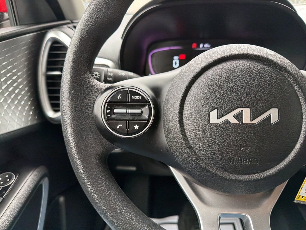 Certified 2023 Kia Soul LX image 32