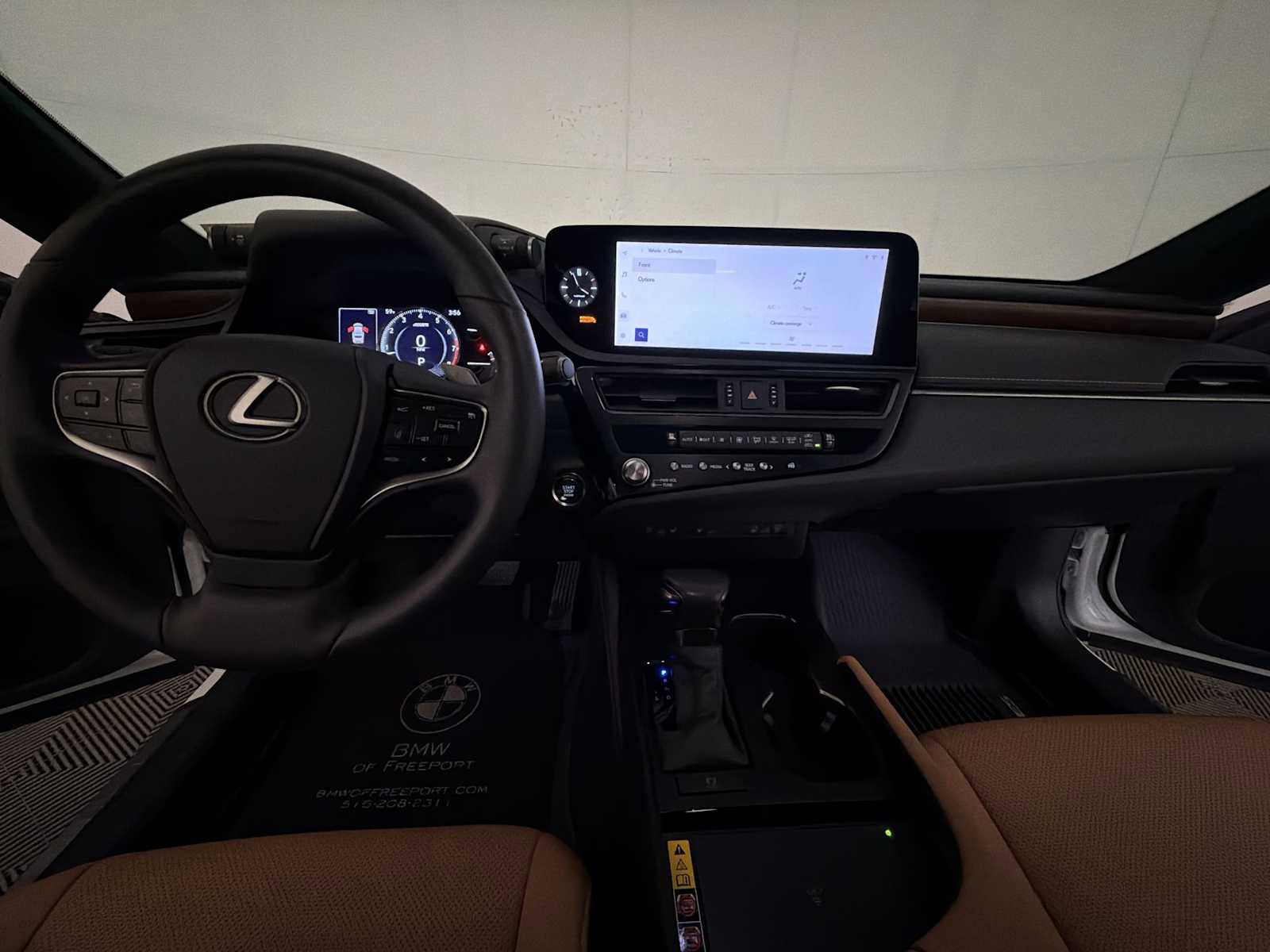 Used 2024 Lexus ES 350 w/ Premium Package image 17