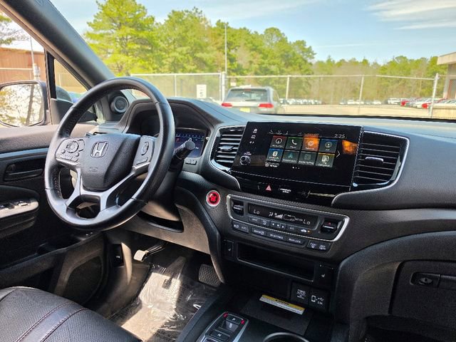Used 2022 Honda Pilot TrailSport image 13