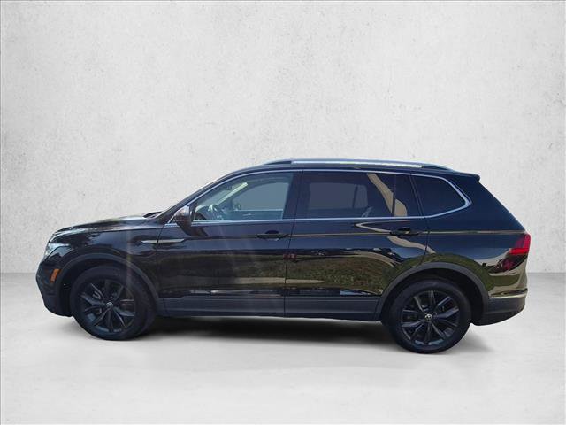 Used 2024 Volkswagen Tiguan SE FWD image 2