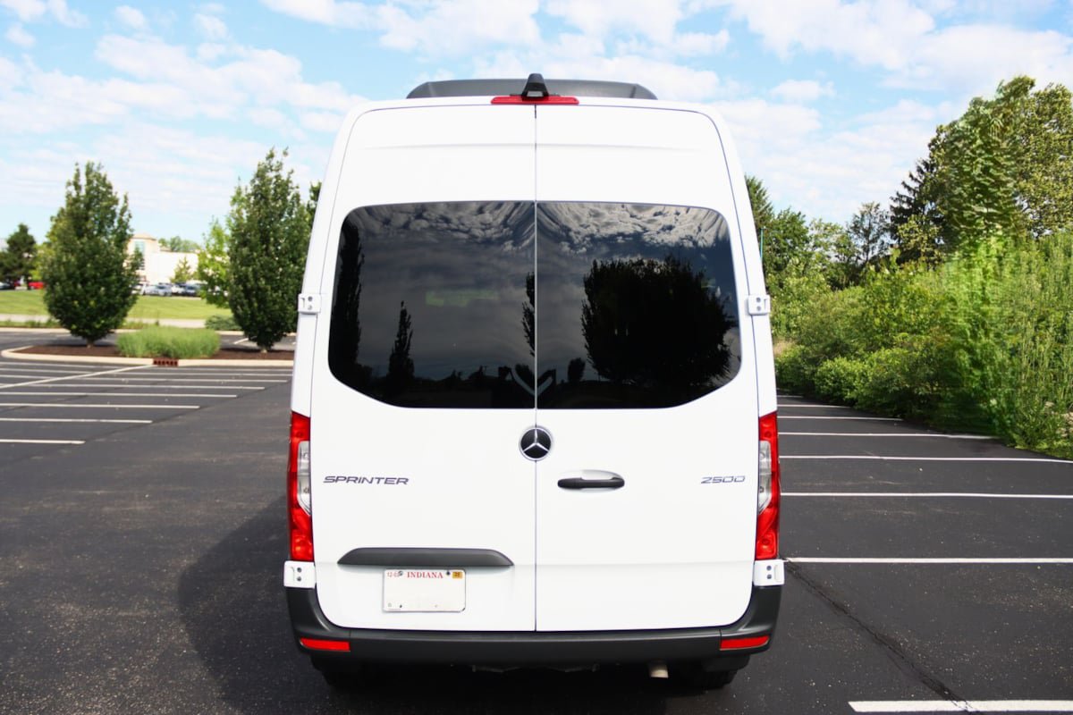 Used 2024 Mercedes-Benz Sprinter 2500 image 3