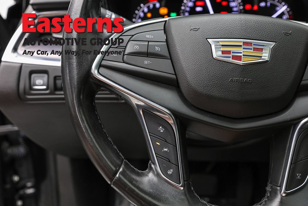 Used 2018 Cadillac XT5 Luxury w/ Driver Awareness Package AWD/4WD image 15