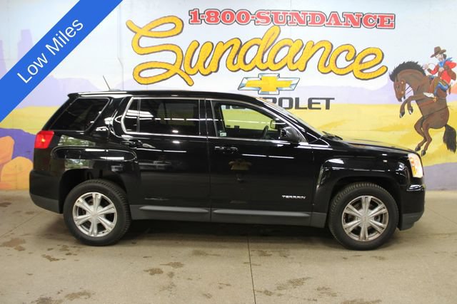 Used 2017 GMC Terrain SLE AWD/4WD image 1