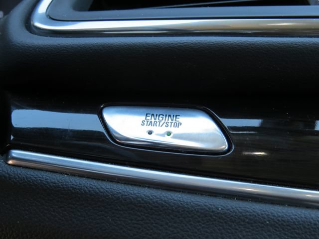 Used 2020 Buick Enclave Essence w/ Sound and Sites Package FWD image 25