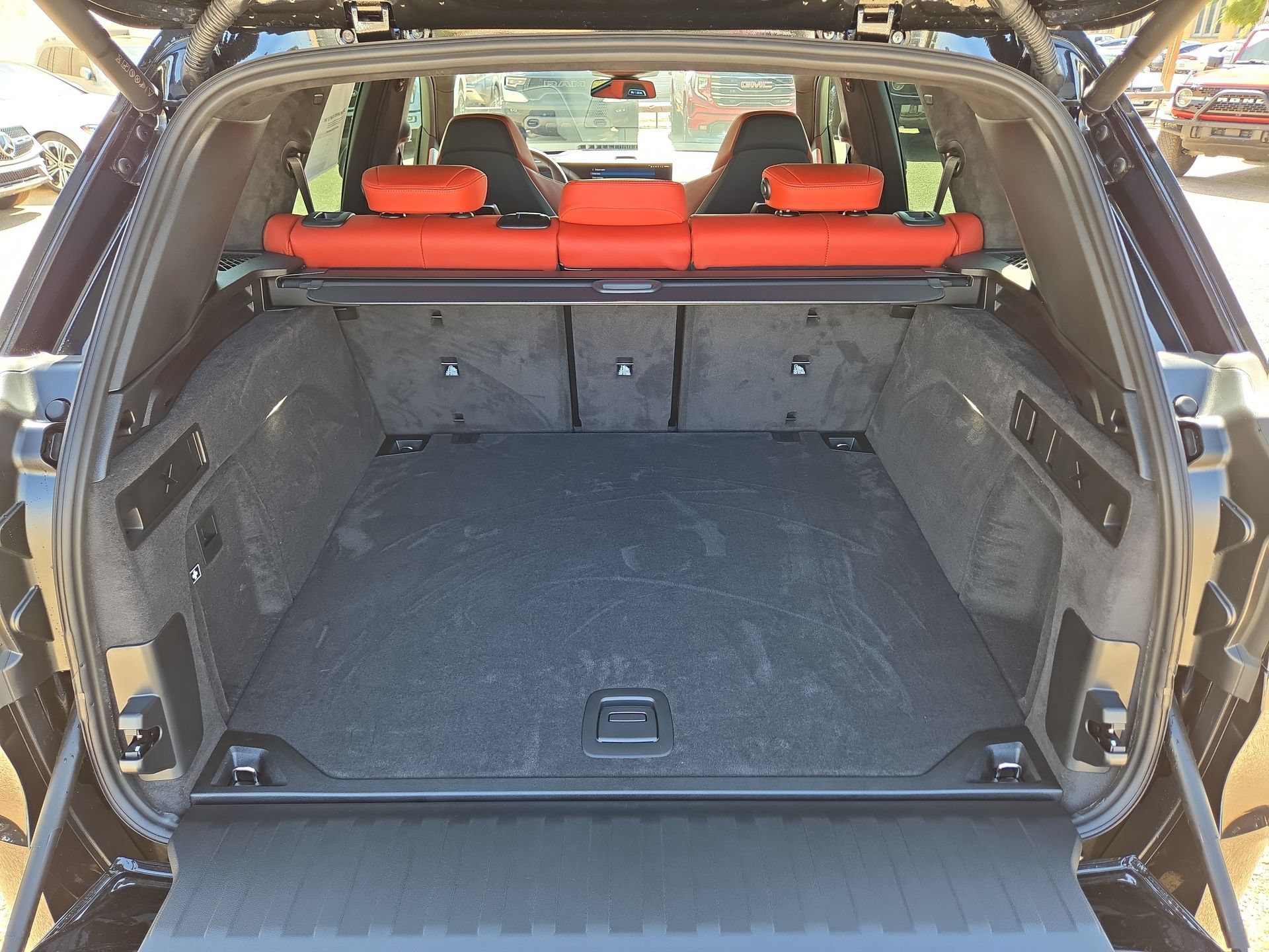 New 2026 BMW X5 M Competition w/ Executive Package AWD/4WD image 12