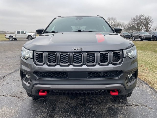 Used 2024 Jeep Compass Trailhawk w/ Trailhawk Convenience Group image 6