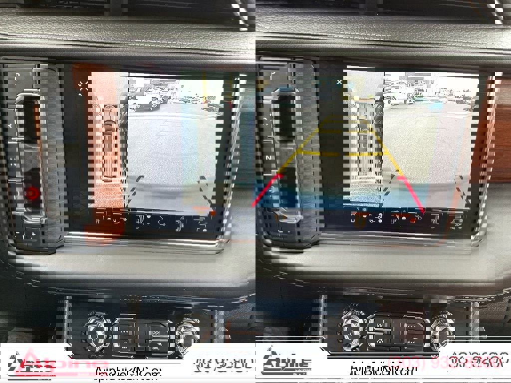 Used 2023 GMC Yukon XL Denali Ultimate image 16