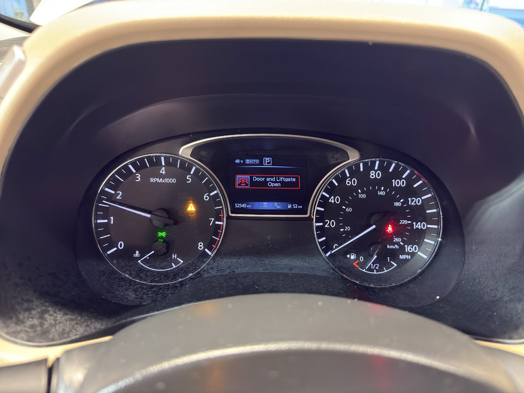 Used 2017 Nissan Pathfinder Platinum AWD/4WD image 17
