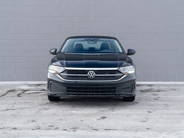 Certified 2024 Volkswagen Jetta SE w/ Panoramic Sunroof Package image 10