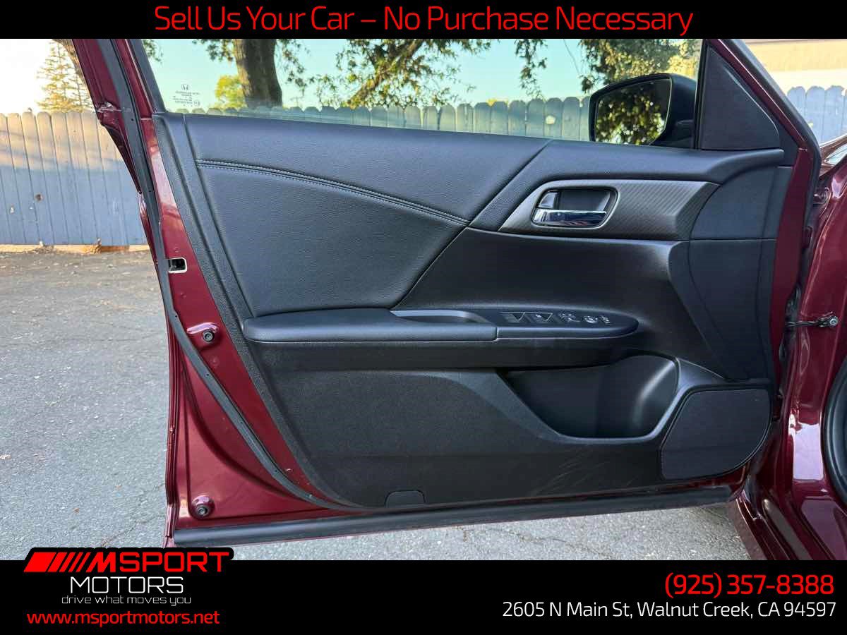 Used 2017 Honda Accord Sport image 24