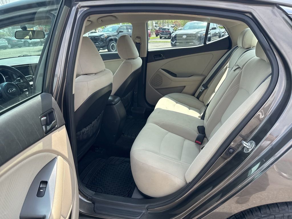 Used 2015 Kia Optima LX FWD image 9