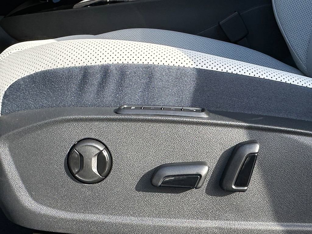 New 2025 Volkswagen ID.4 Pro S image 10