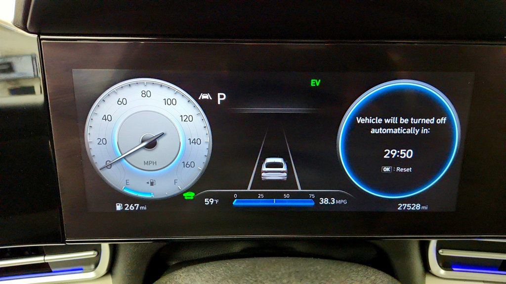 Used 2023 Hyundai Elantra Limited FWD image 15
