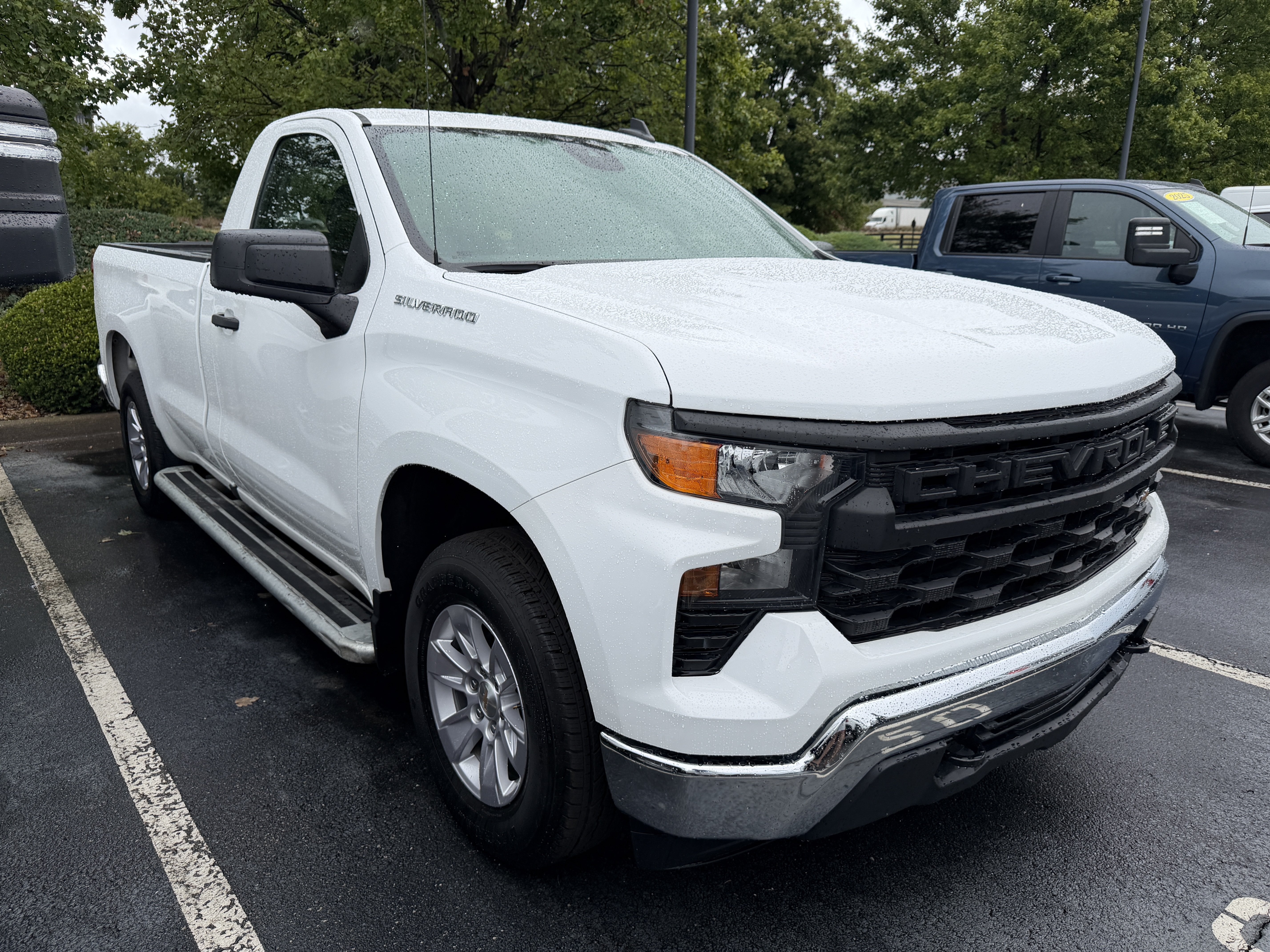 Used 2025 Chevrolet Silverado 1500 W/T RWD image 2