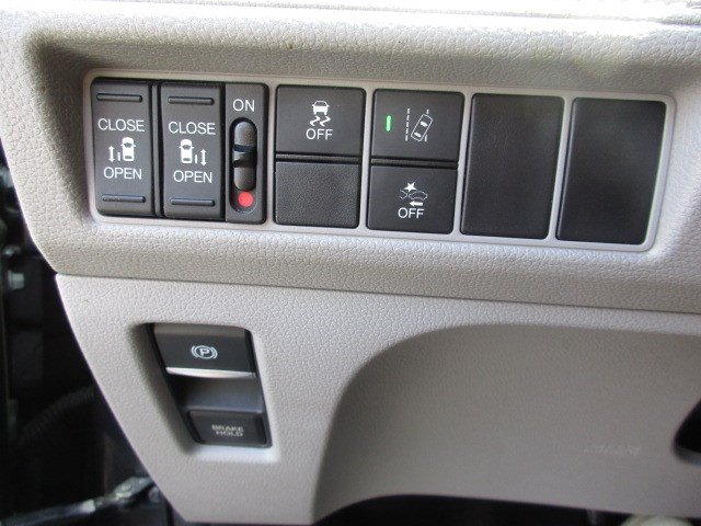 Used 2018 Honda Odyssey EX image 18