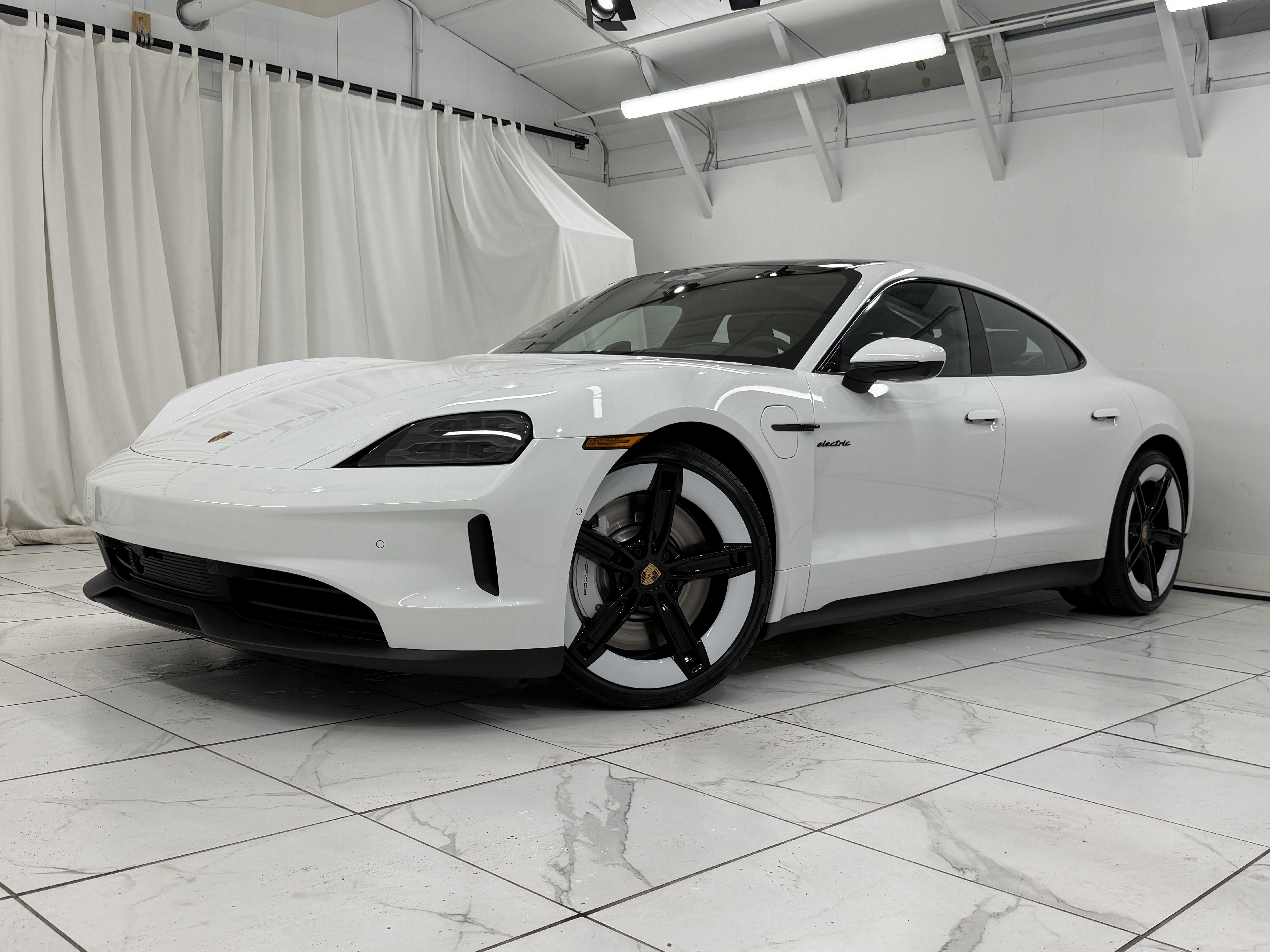New 2026 Porsche Taycan 4S AWD/4WD image 6