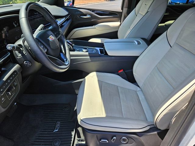 Used 2024 Cadillac Escalade Sport w/ LPO, ONYX Package AWD/4WD image 7