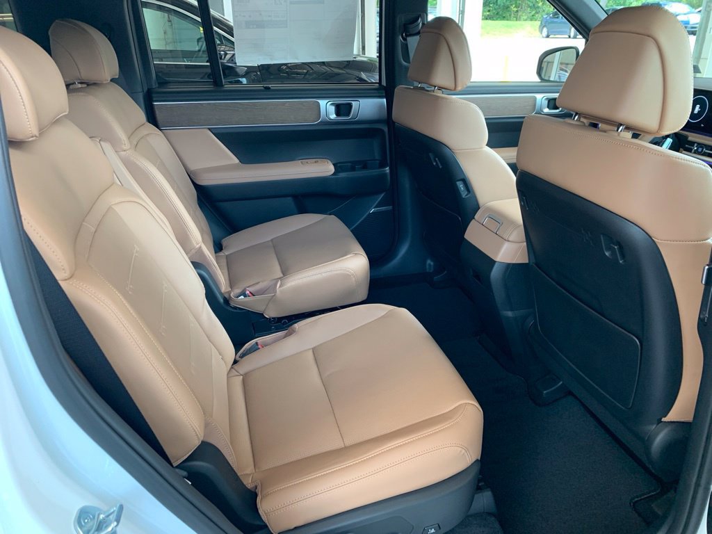 New 2027 Hyundai Santa Fe Limited AWD/4WD image 18