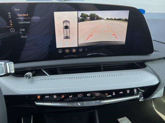 New 2026 Cadillac Optiq Sport 2 AWD/4WD image 17