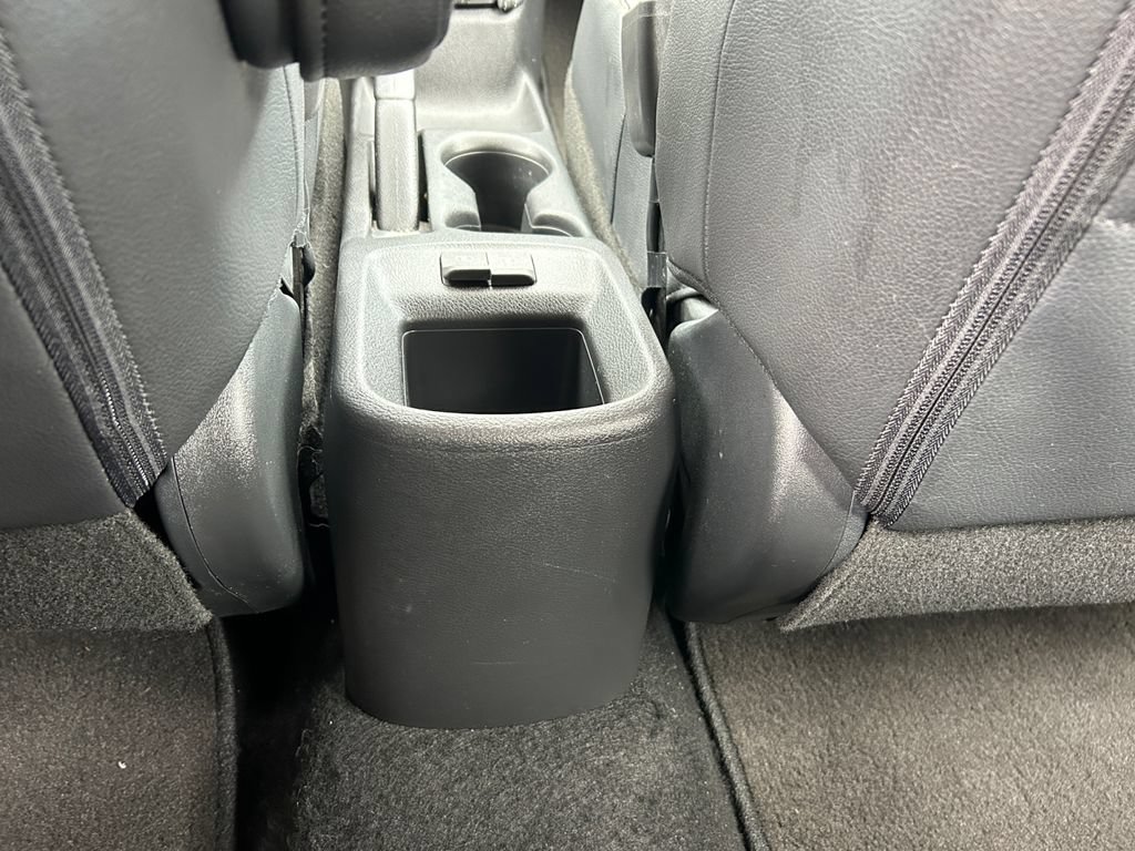 Used 2019 Nissan Kicks SR w/ SR Premium Package FWD image 37