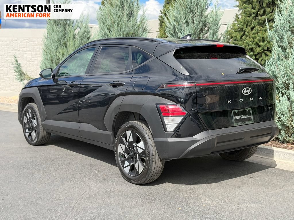 Used 2025 Hyundai Kona SEL AWD/4WD image 4