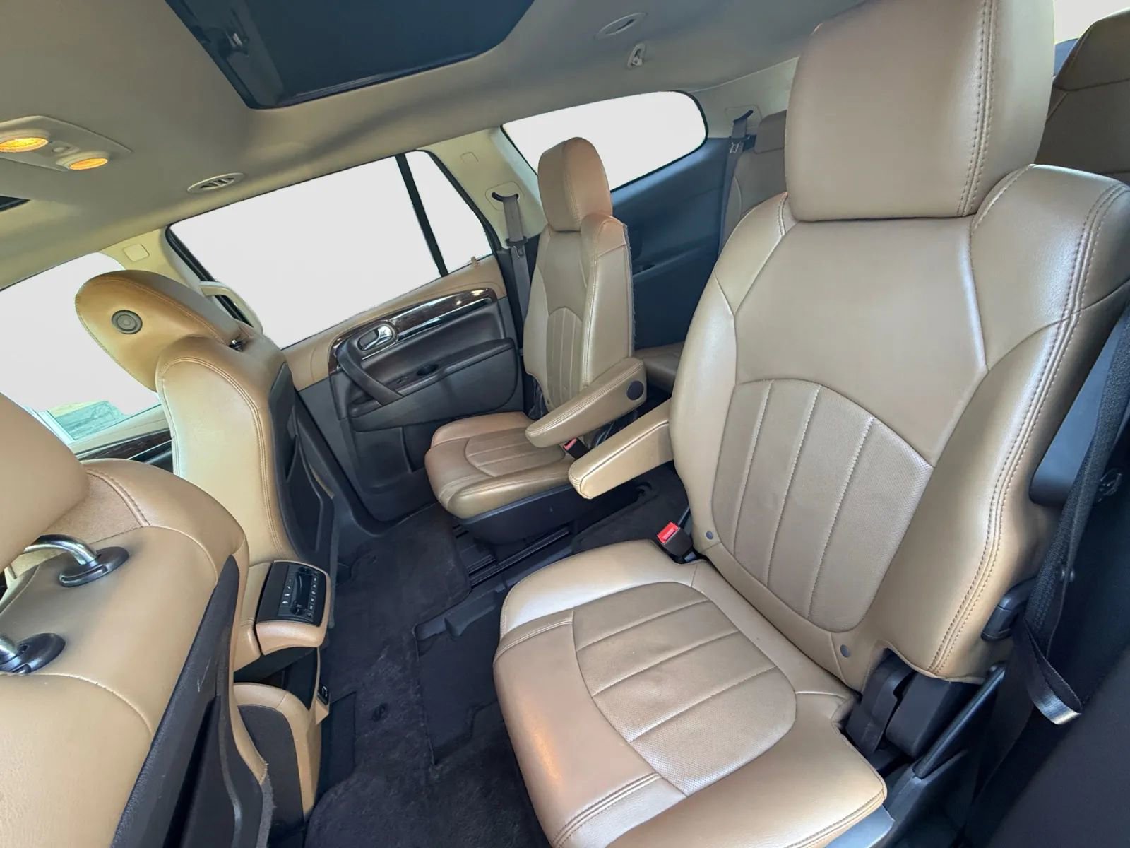 Used 2016 Buick Enclave Leather image 13