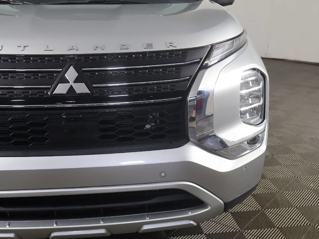 Used 2024 Mitsubishi Outlander SE FWD image 15