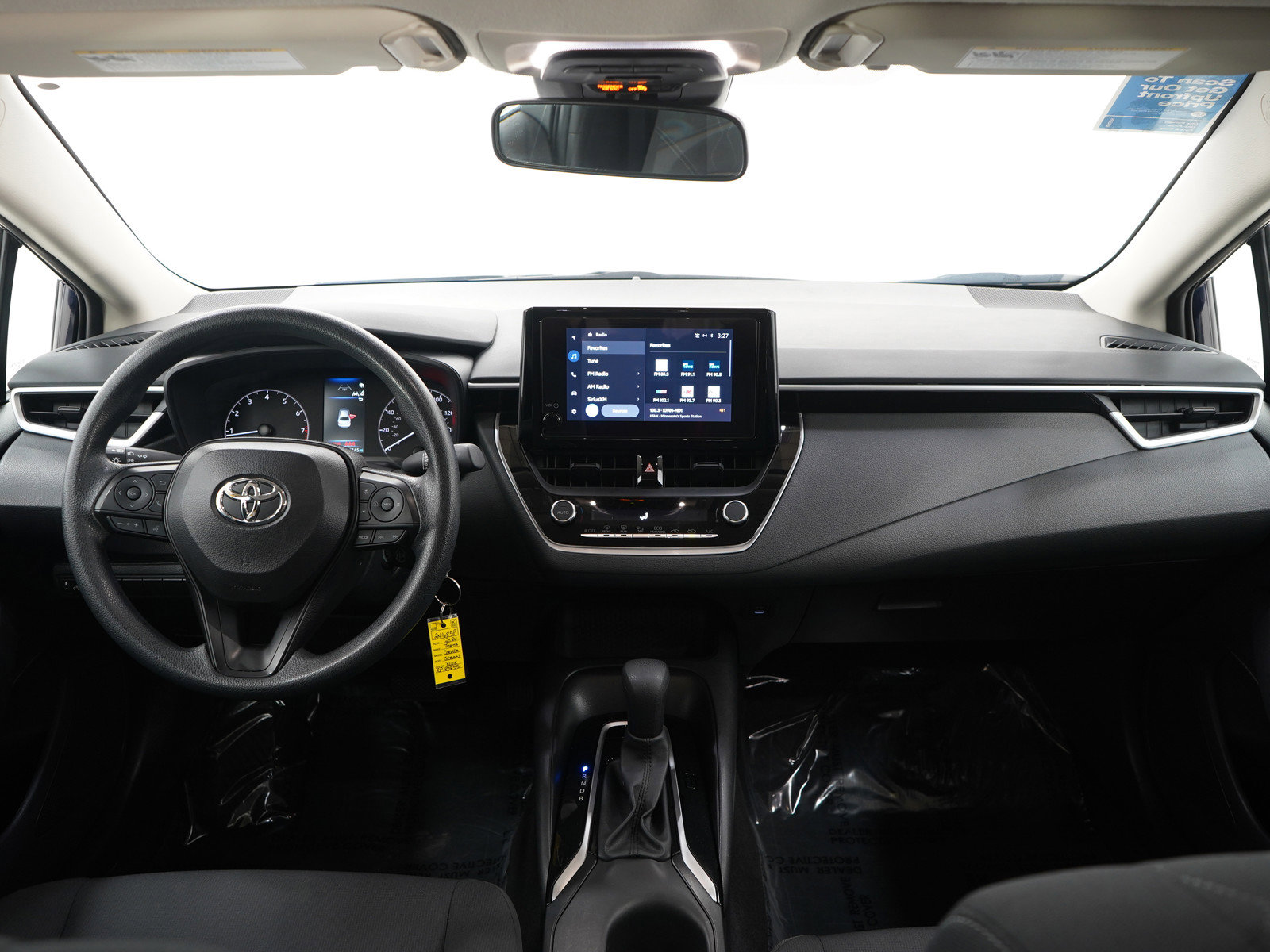 Used 2024 Toyota Corolla LE image 12