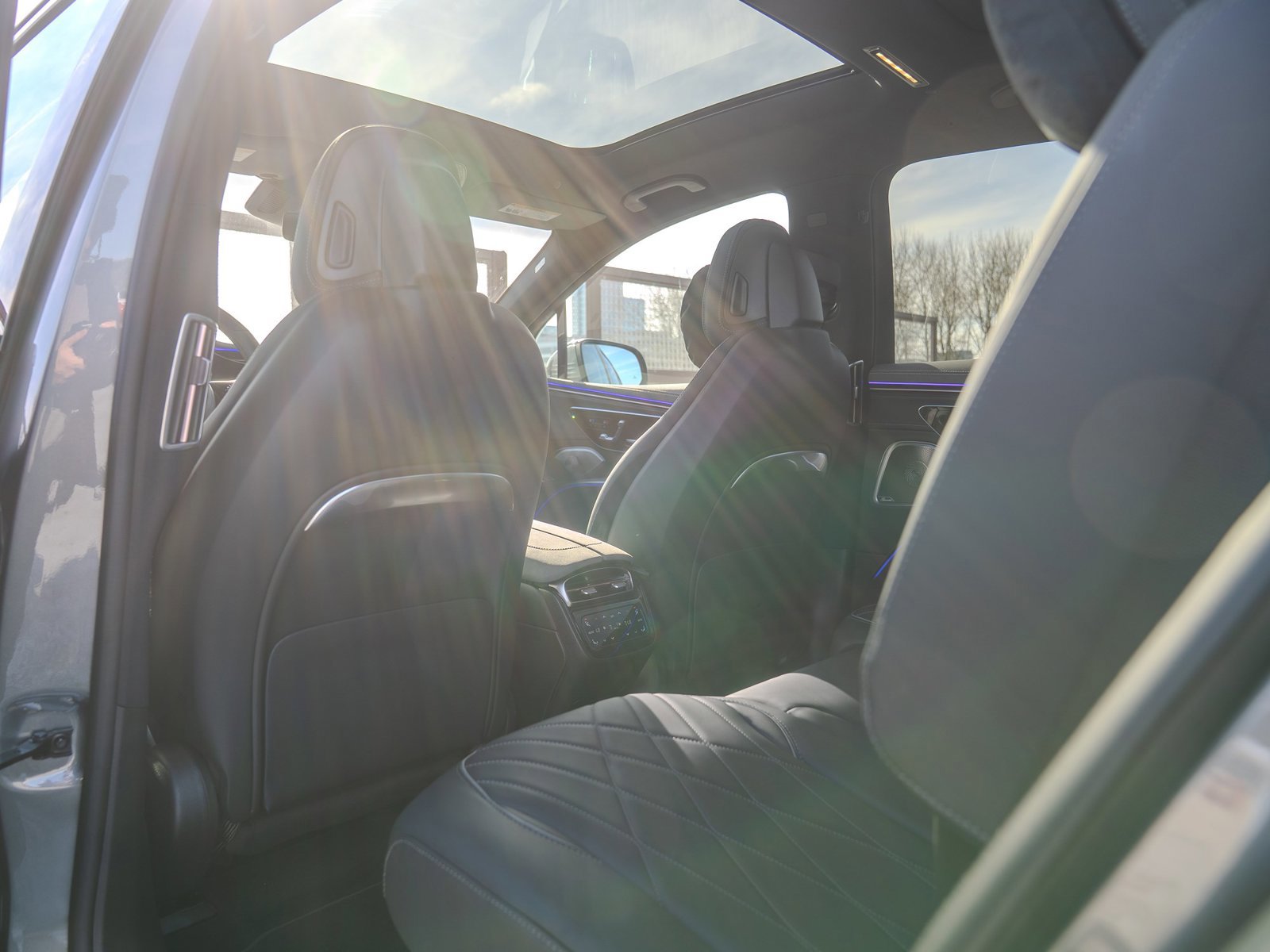 Used 2025 Mercedes-Benz EQS 580 4MATIC SUV image 21