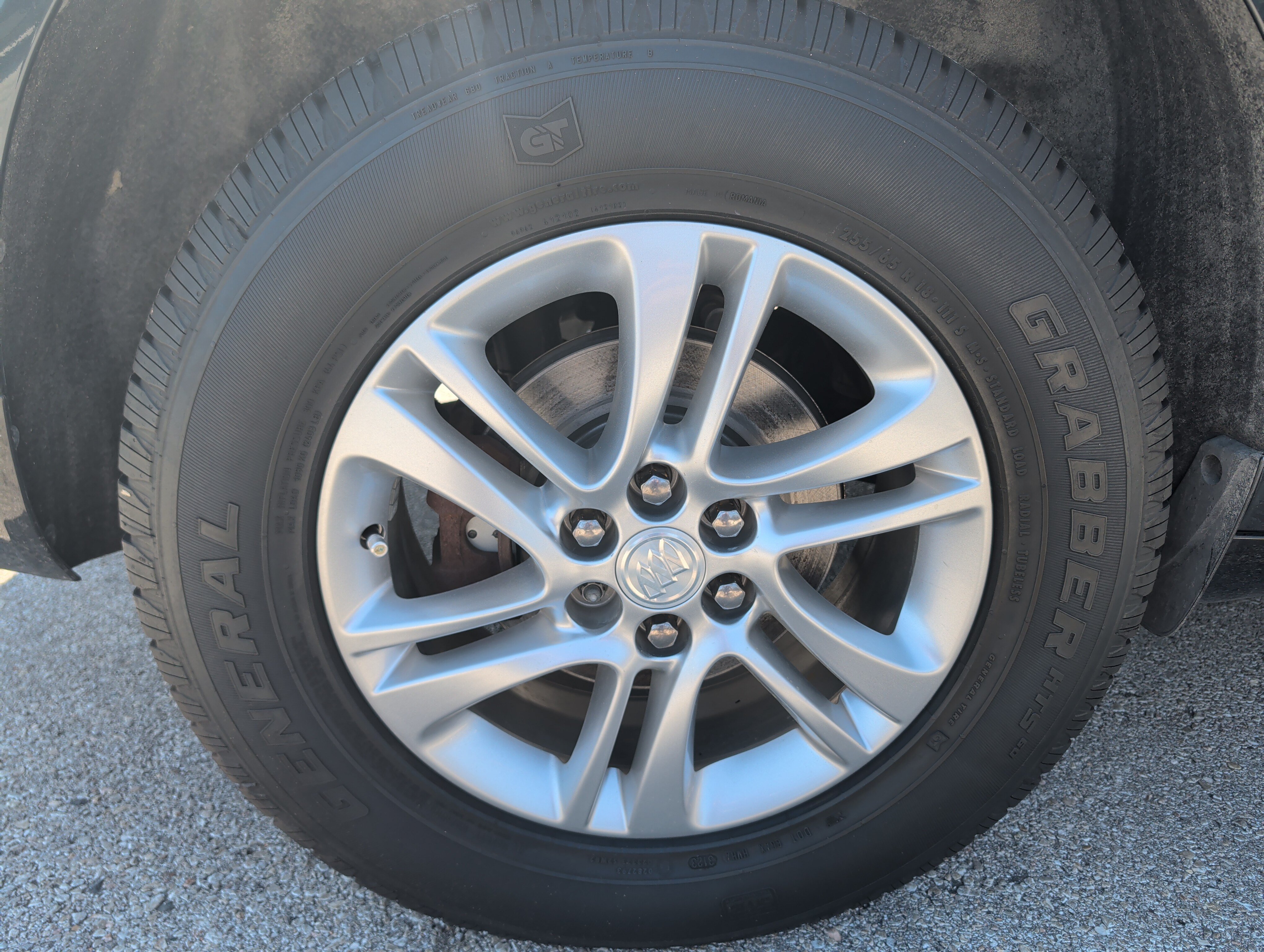 Used 2019 Buick Enclave Essence FWD image 22