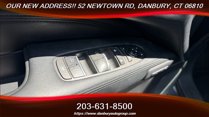 Used 2015 INFINITI QX60 Luxe w/ Deluxe Touring Package AWD/4WD image 12
