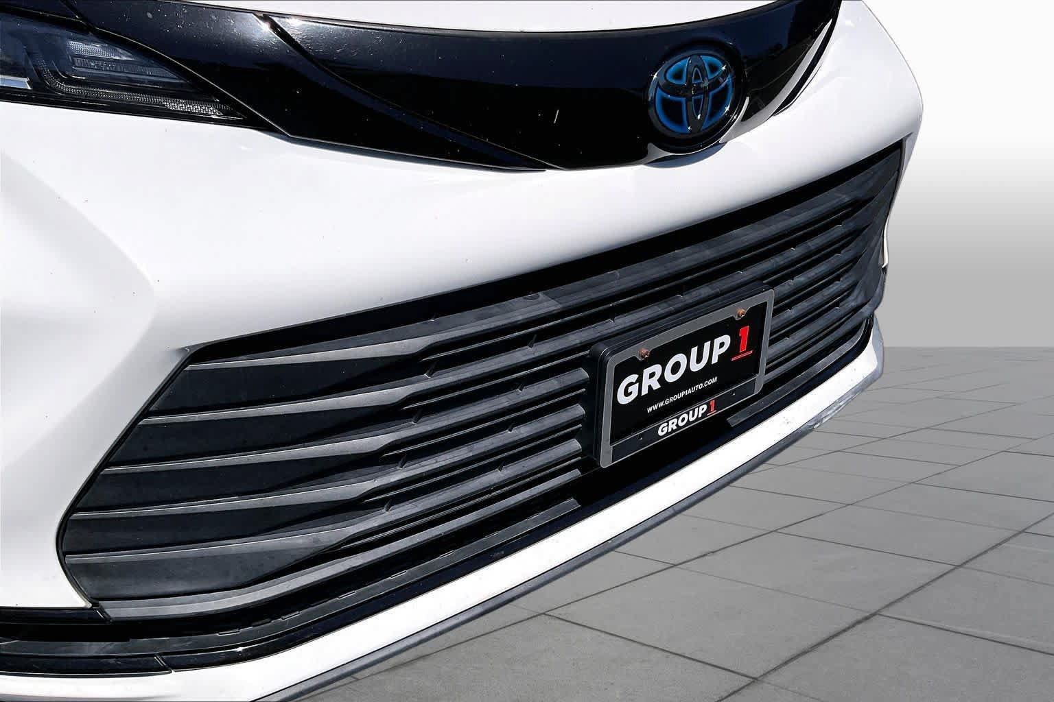 Certified 2022 Toyota Sienna LE FWD image 29