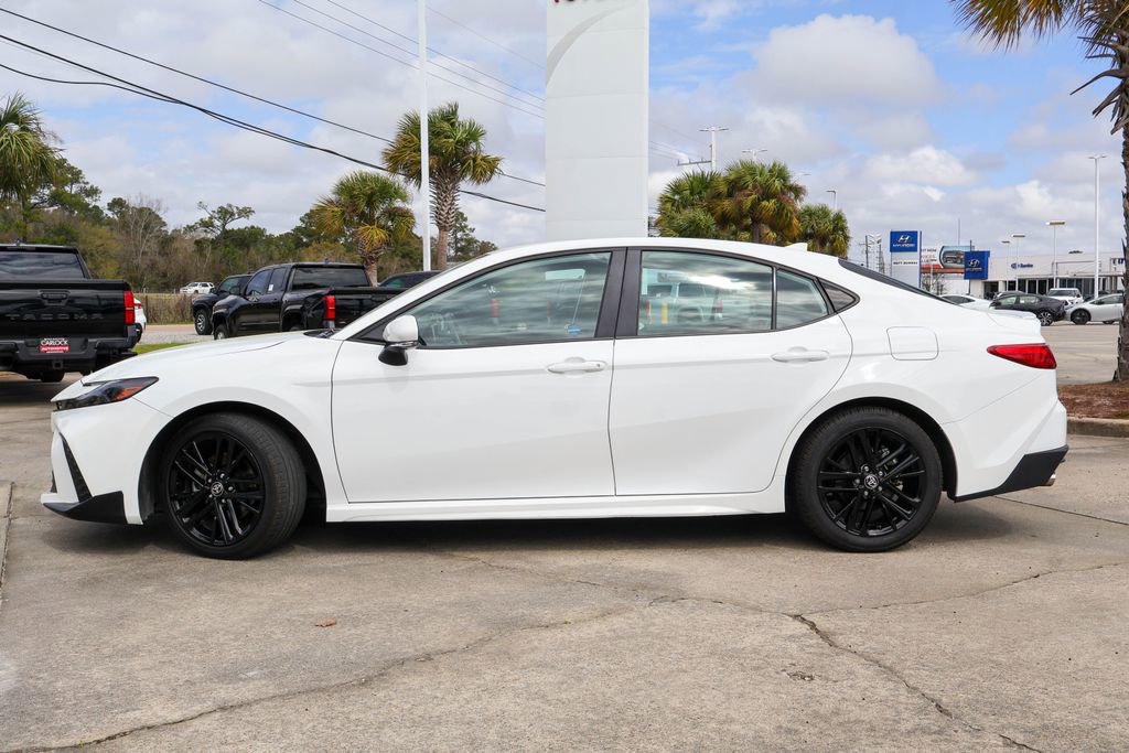 Used 2025 Toyota Camry SE FWD image 26