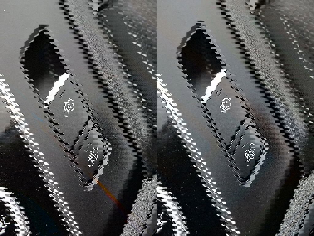 Used 2022 Mitsubishi Outlander ES image 27