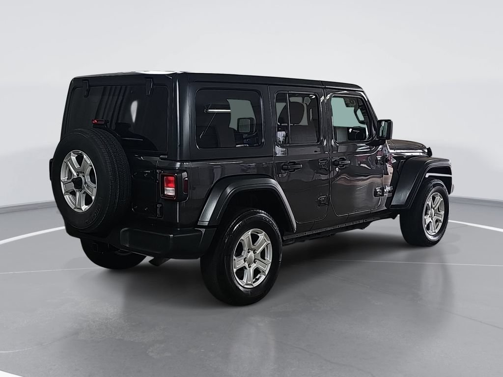 Used 2018 Jeep Wrangler Unlimited Sport S AWD/4WD image 3