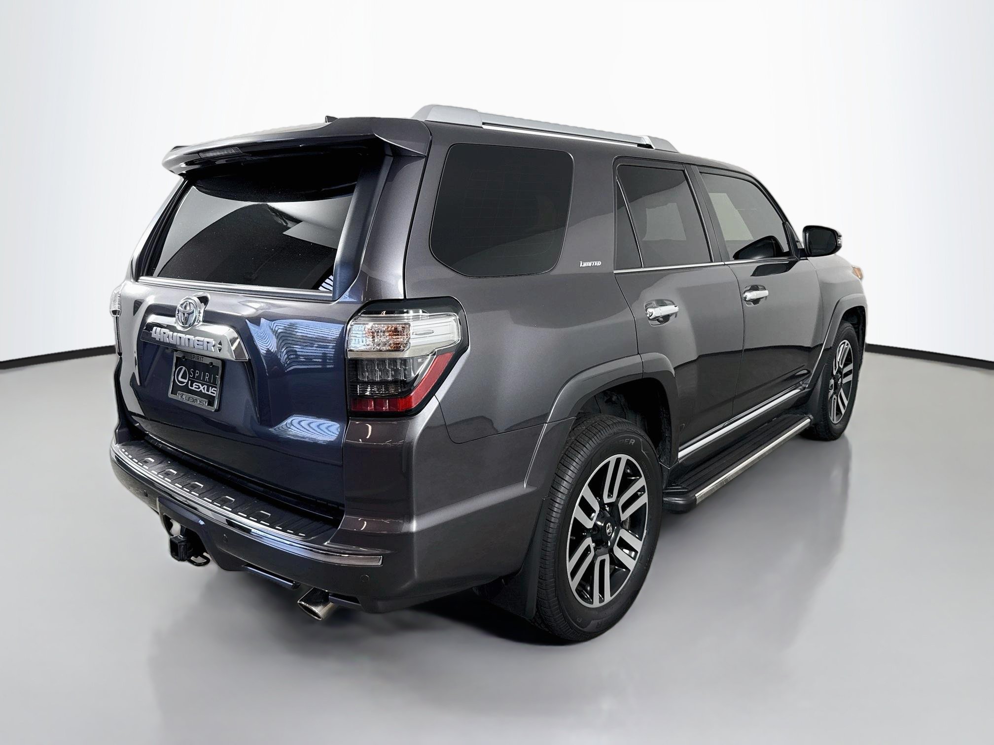 Used 2022 Toyota 4Runner Limited AWD/4WD image 7