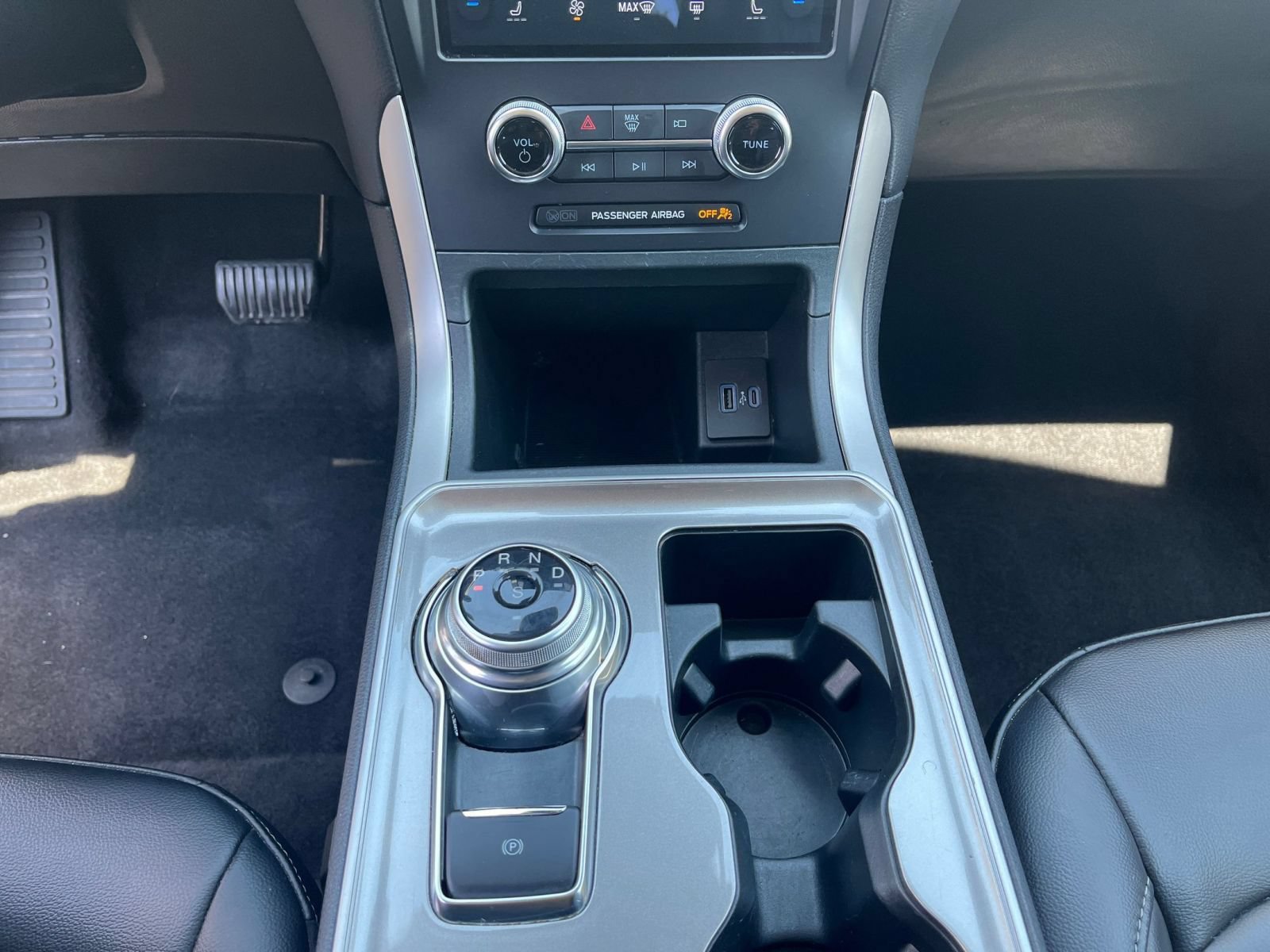 Used 2024 Ford Edge SEL AWD/4WD image 41