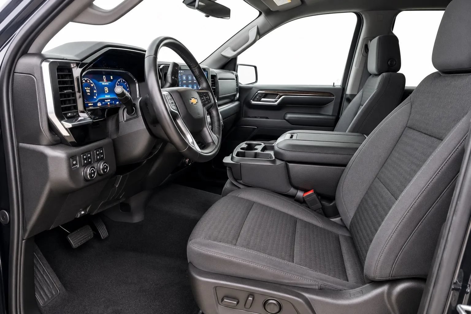 Used 2023 Chevrolet Silverado 1500 LT AWD/4WD image 11