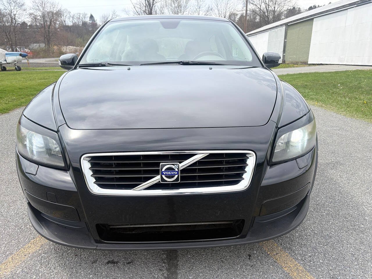 Used 2009 Volvo C30 FWD image 2