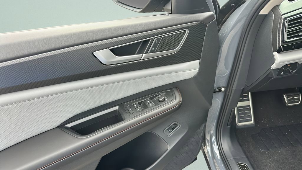 New 2026 Volkswagen Atlas Peak Edition image 22