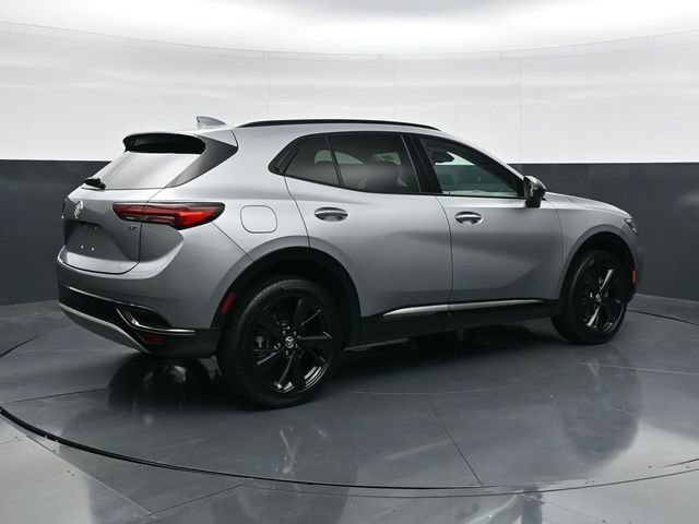 Used 2023 Buick Envision Essence w/ Technology Package I AWD/4WD image 2